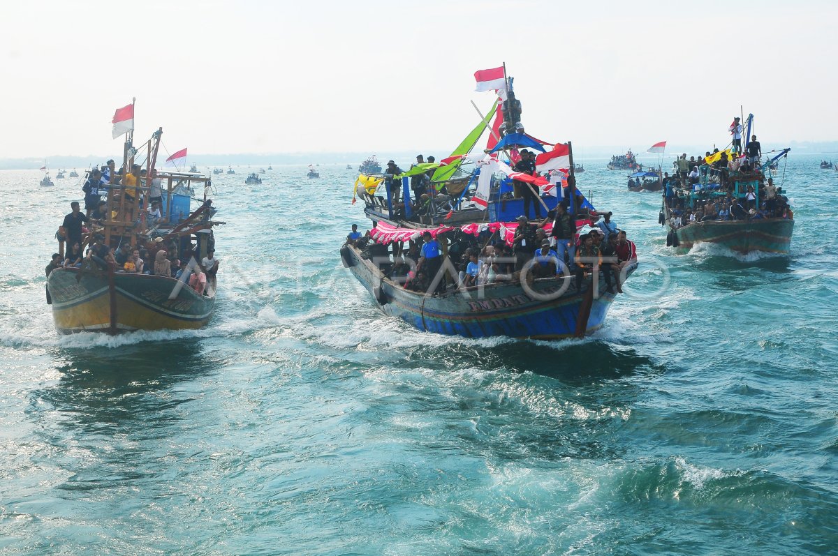 Tradisi pesta lomban di Jepara