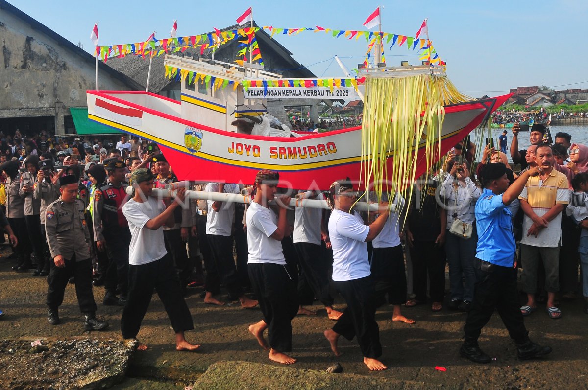Tradisi pesta lomban di Jepara