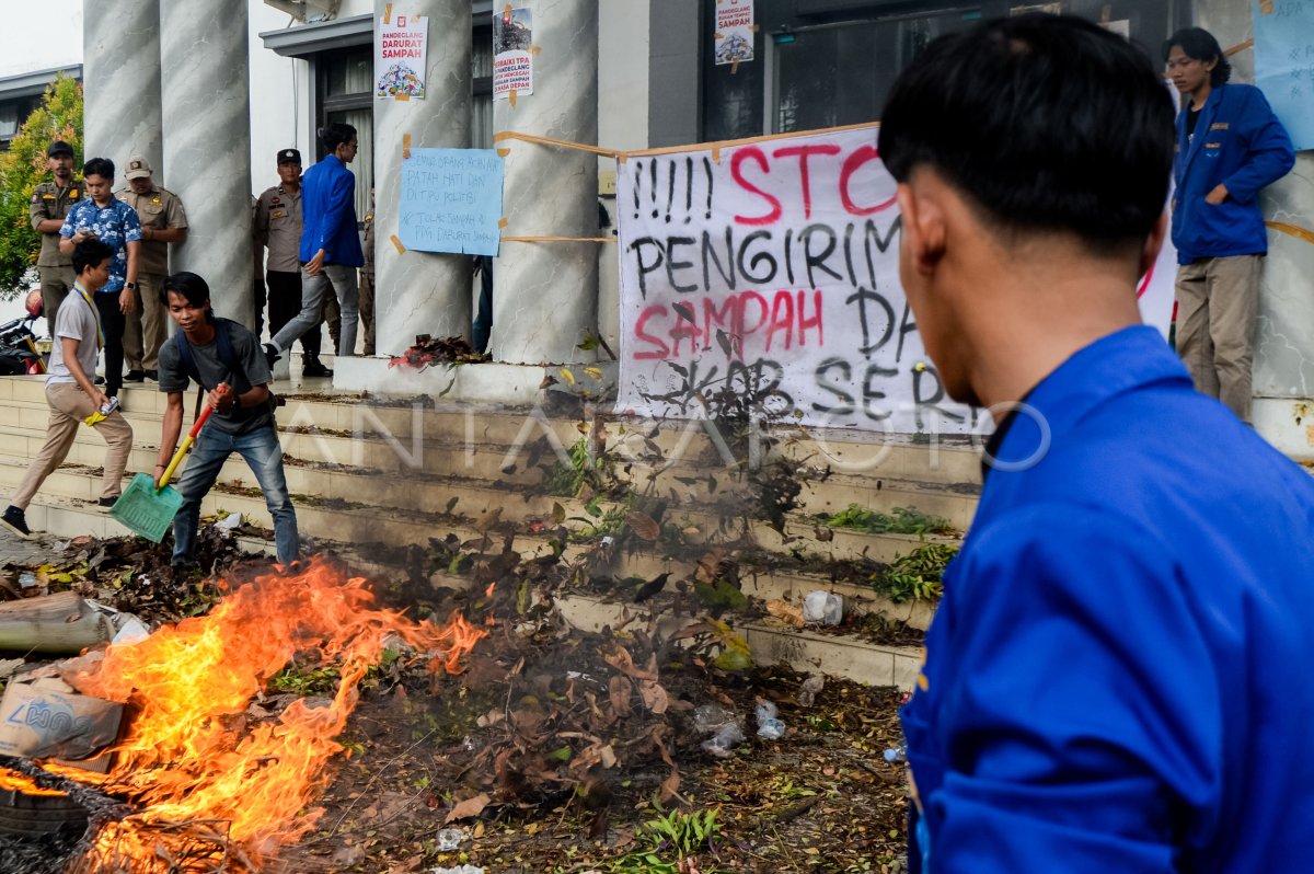 Aksi darurat sampah di Pandeglang