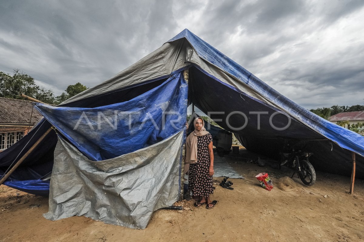 Flood bandage in Jambi please help