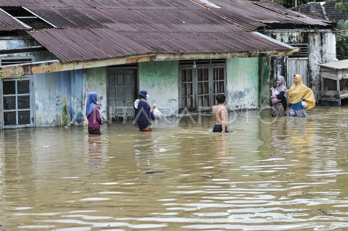 Flood bandage in Jambi please help