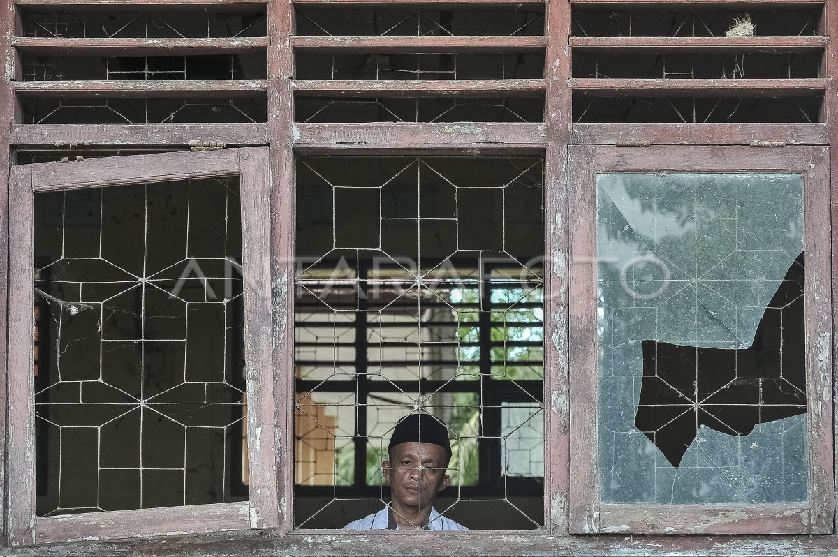 Sekolah rusak di Muaro Jambi
