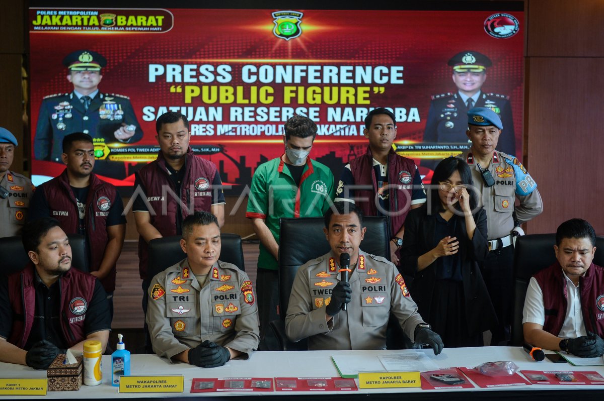 Rilis kasus narkoba Fachry Albar