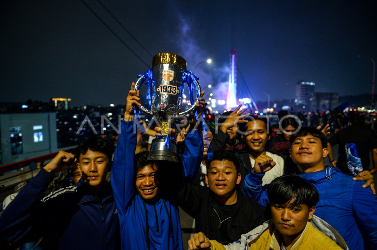 Celebration of Persib Bandung champion by weightoh