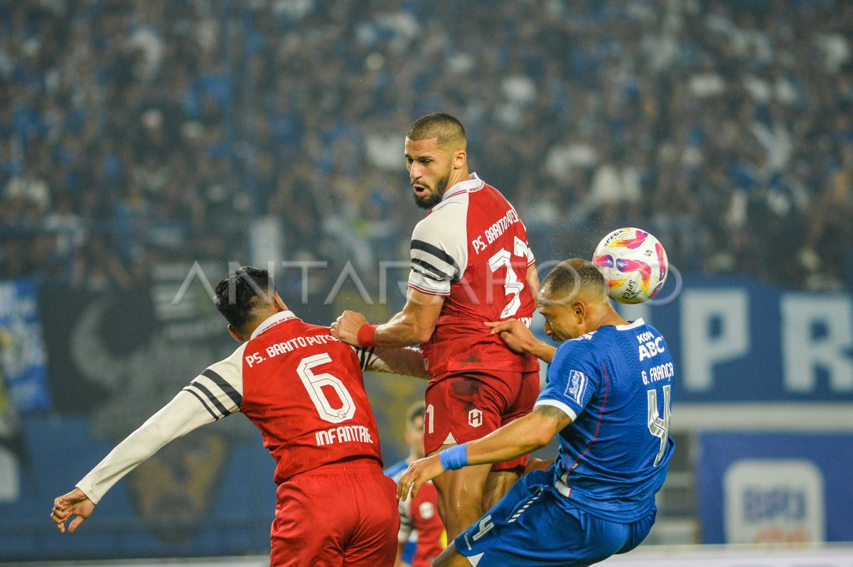 Persib Bandung was held by Barito Putera