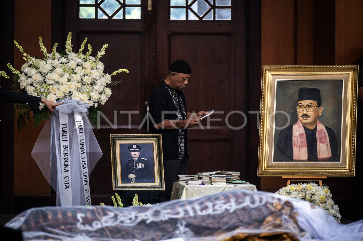 Shop the latists Eddie Mardjoeki Nalapraya died