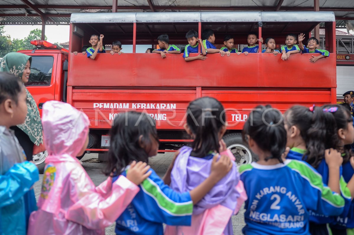 Edukasi fire fighting profession in Tangerang