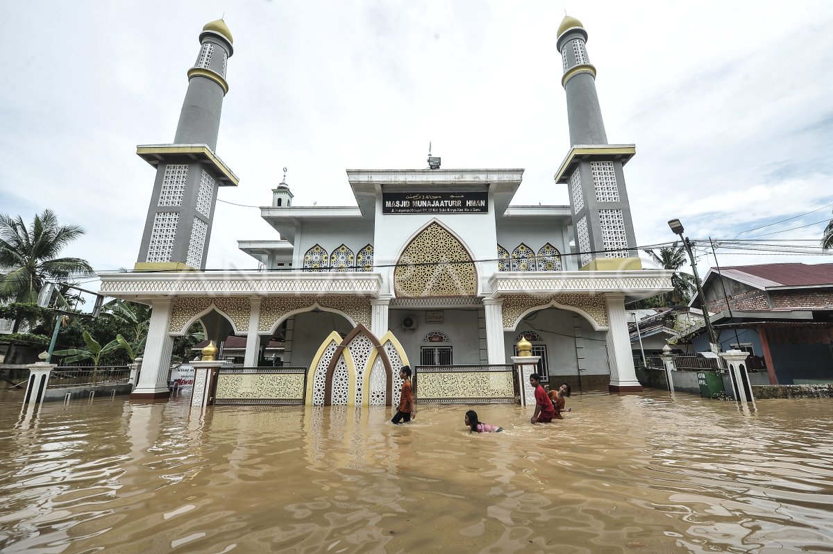 Flood in Jambi
