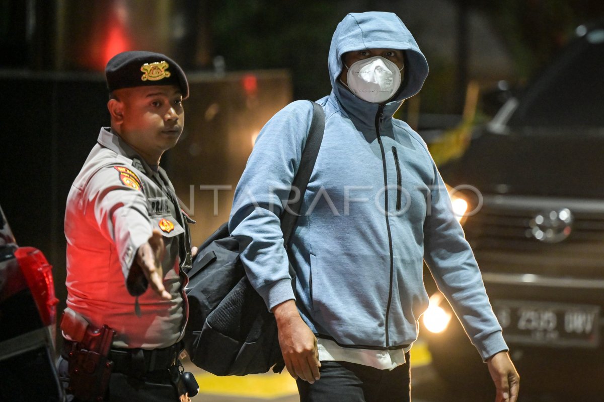 KPK amankan enam orang dalam OTT di Mandailing Natal
