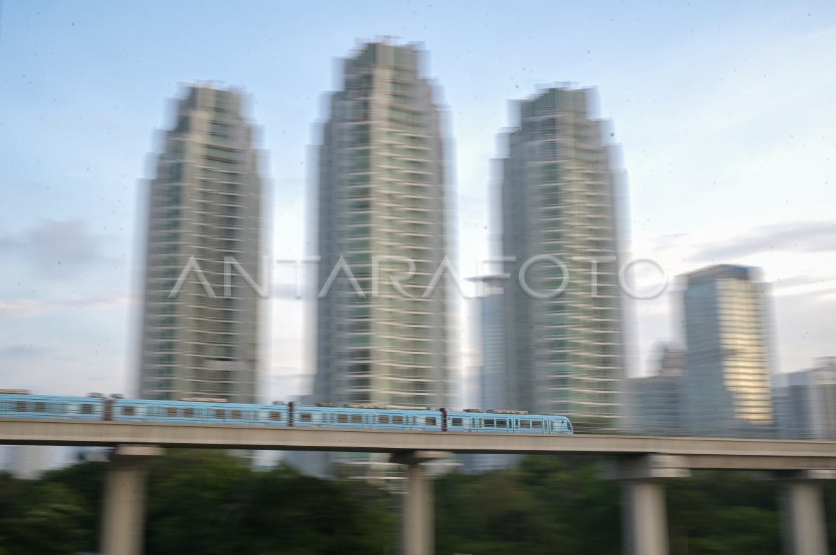 LRT Jabodebek tambah jumlah perjalanan
