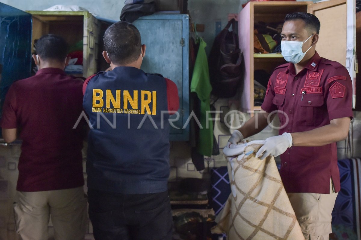 Razia in Lapas Muara Sabak