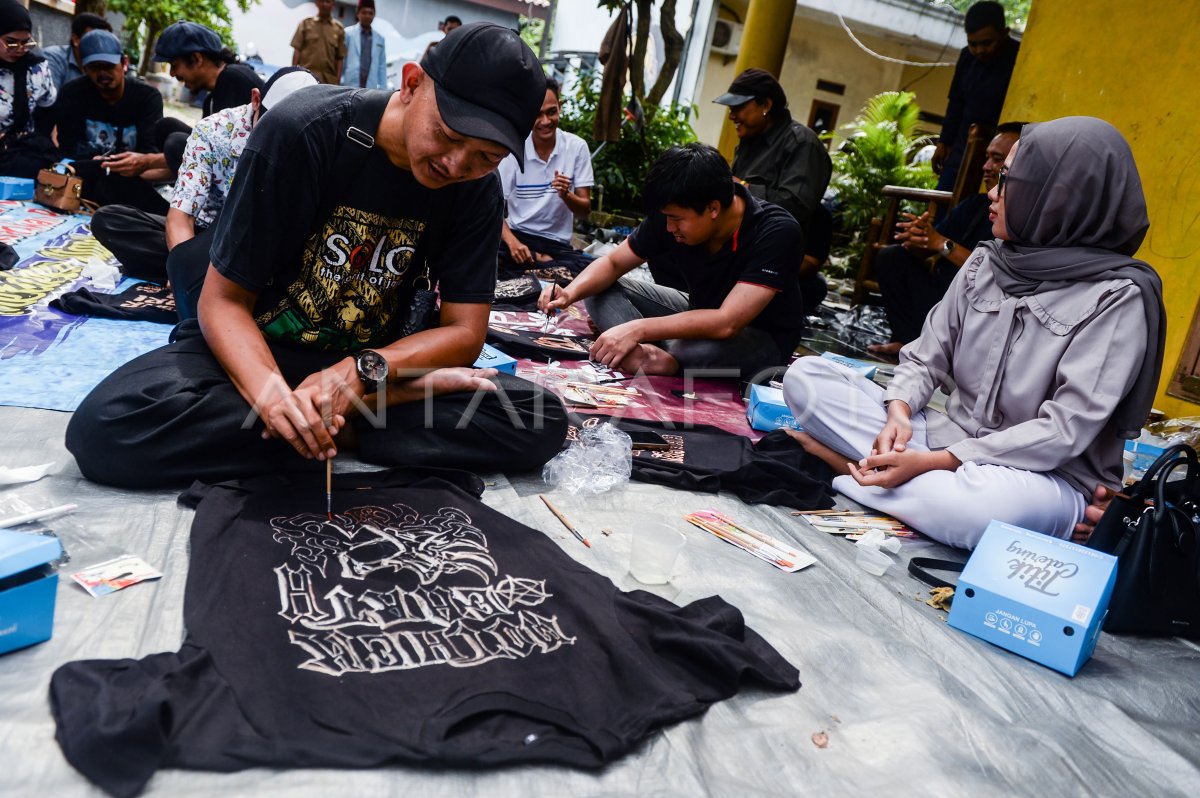Pelatihan melukis baju menggunakan pemutih pakaian