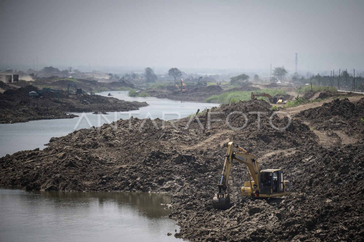 Proyek pengendalian banjir Sungai Wulan Demak