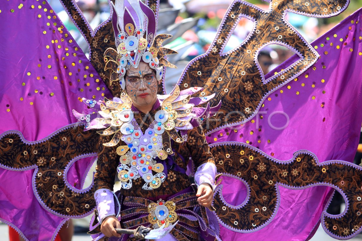 BRASS CHARM CARNIVAL