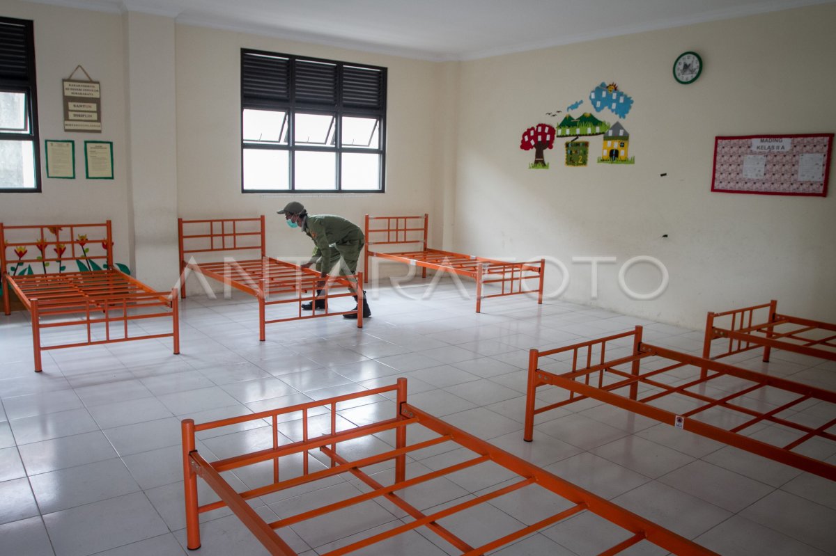 BANGUNAN SEKOLAH UNTUK ISOLASI TERPUSAT