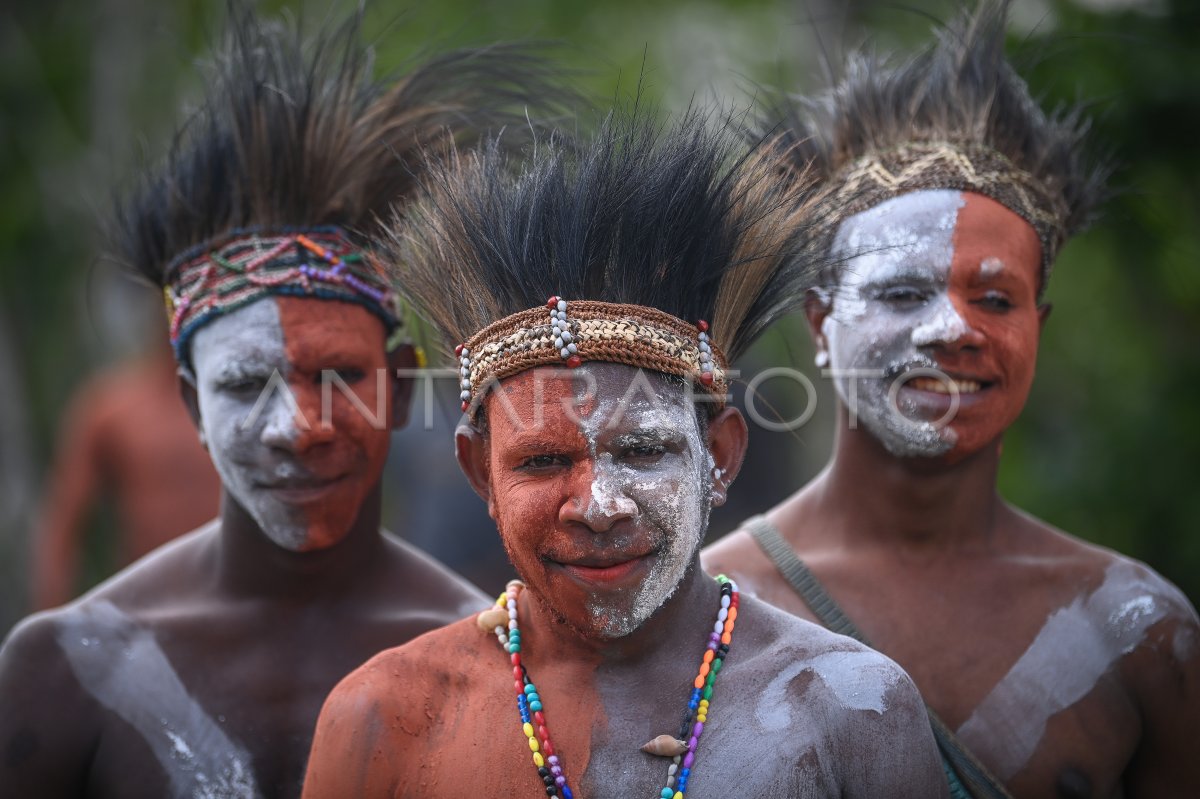 Masyarakat Suku Asmat di Papua Selatan | ANTARA Foto