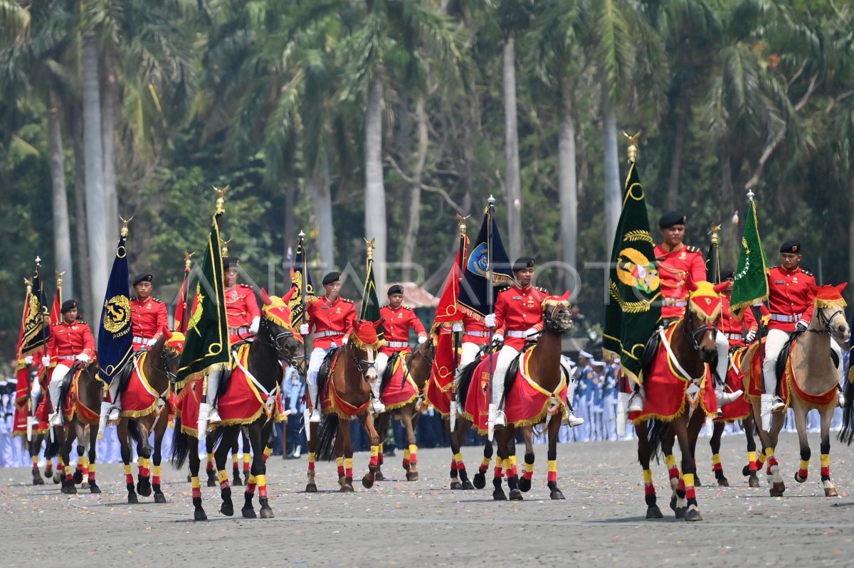 Defile HUT ke-78 TNI