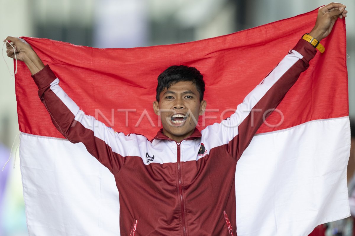 Saptoyogo picked the first gold for Indonesia