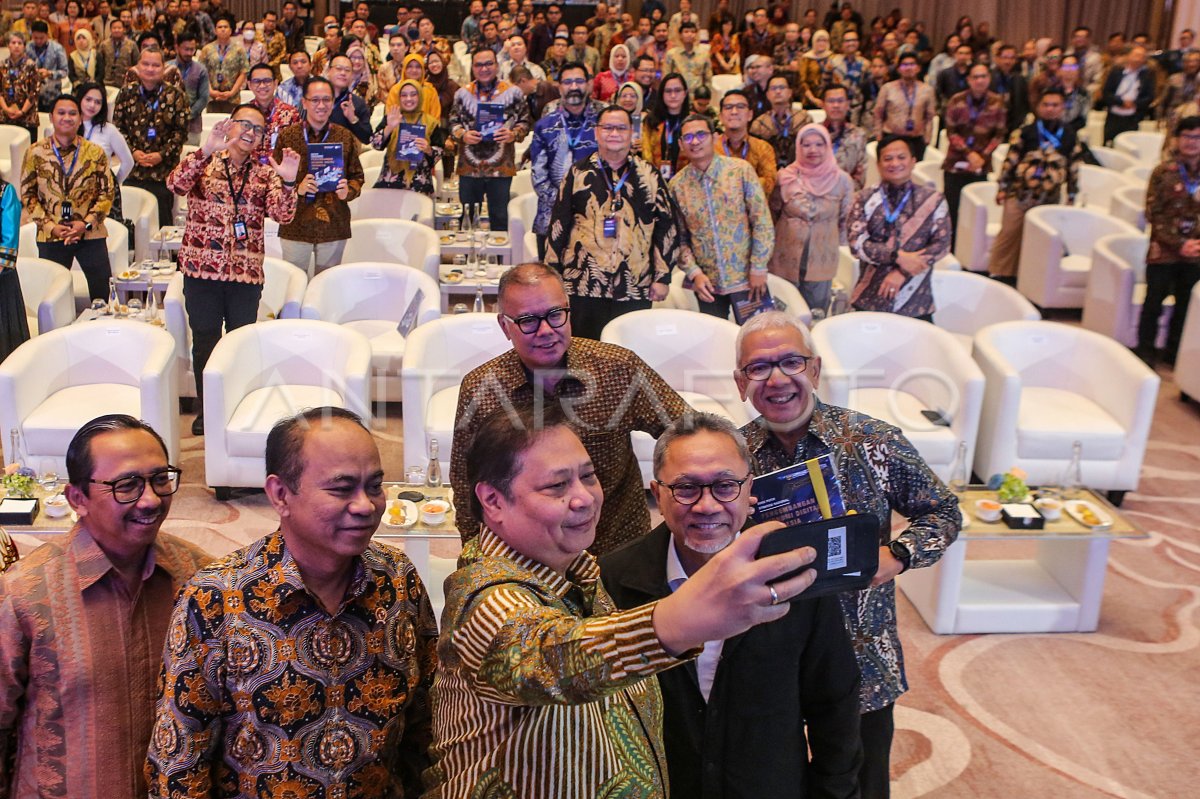 Peluncuran Buku Putih Pengembangan Ekonomi Digital | ANTARA Foto