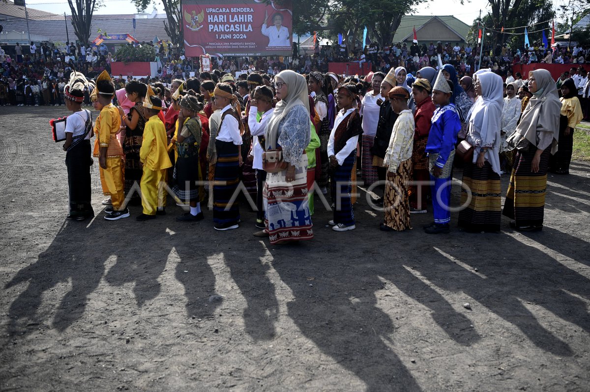 Pancasila Magic Day Ceremony at Ende
