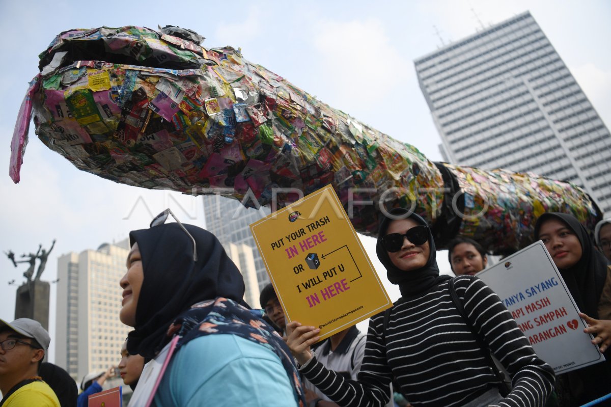 Staf GNPC turun ke jalan dalam kampanye pembersihan lingkungan