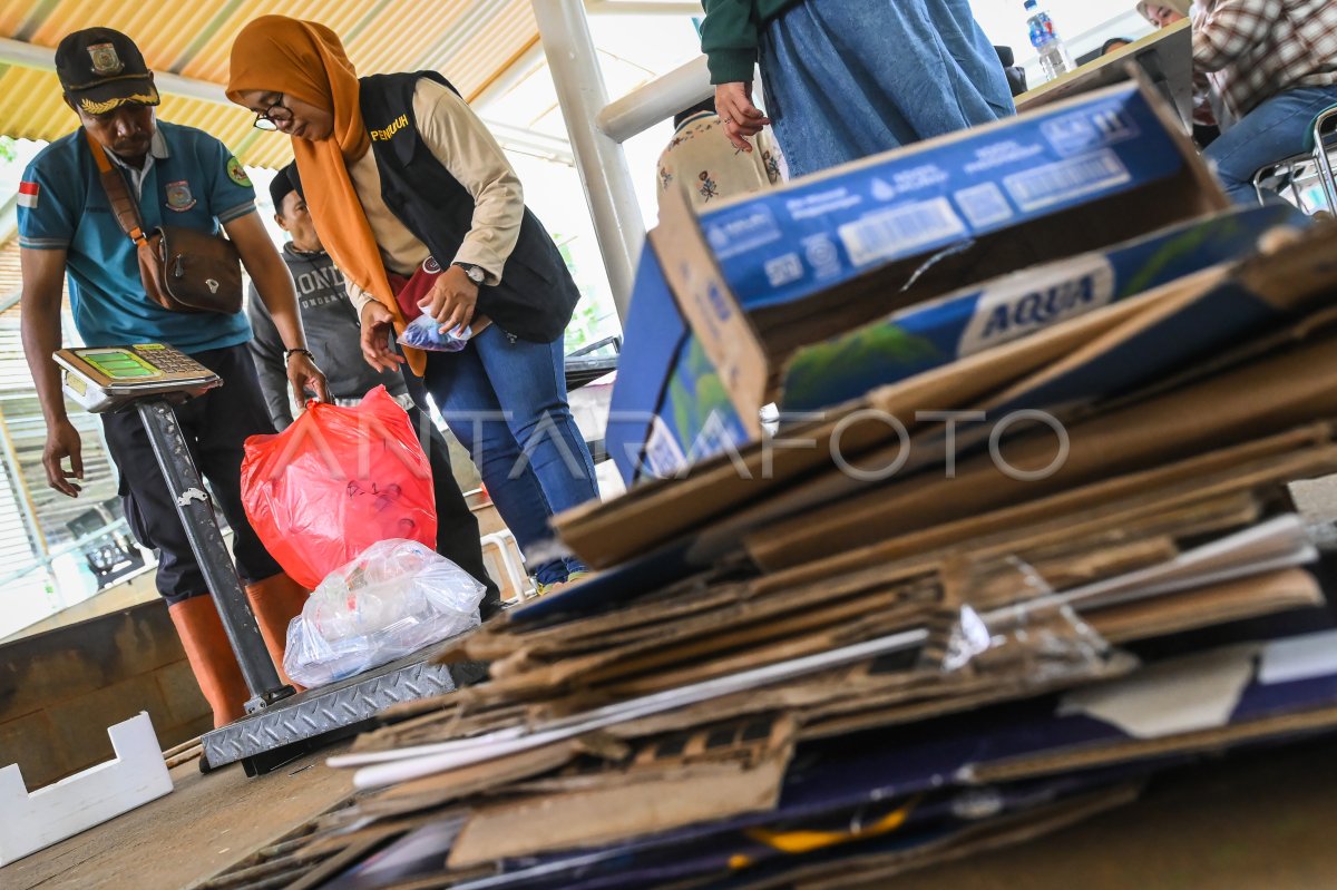 Optimalisasi bank sampah untuk pengurangan sampah nasional 2025