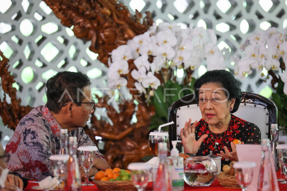 Simple celebration of HUT Megawati Soekarnoputri