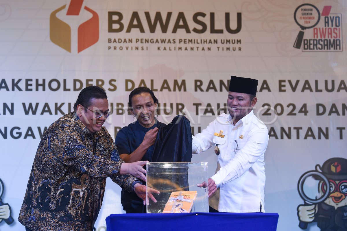 Peluncuran buku Bawaslu Kalimantan Timur