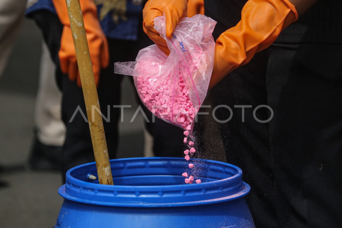 The destruction of narcotic evidence items in Jateng Polda