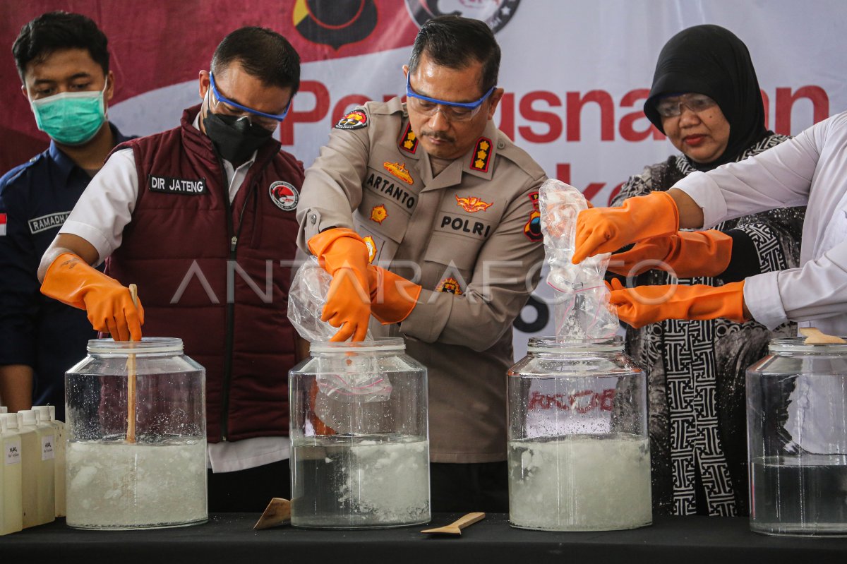 The destruction of narcotic evidence items in Jateng Polda