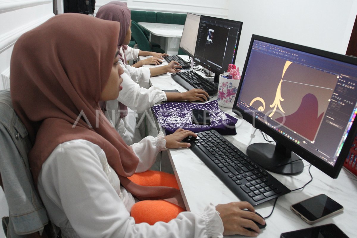 Muslim fashion production in Malang
