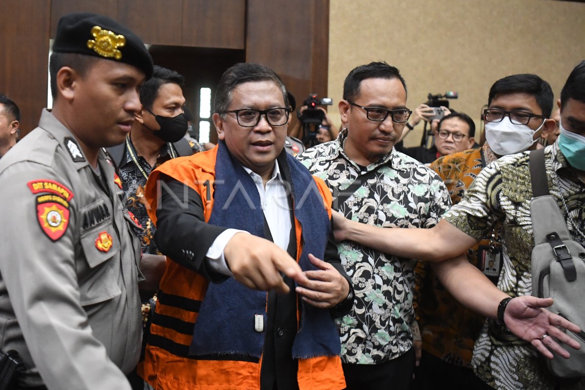 Hasto Kristiyanto Scholarship