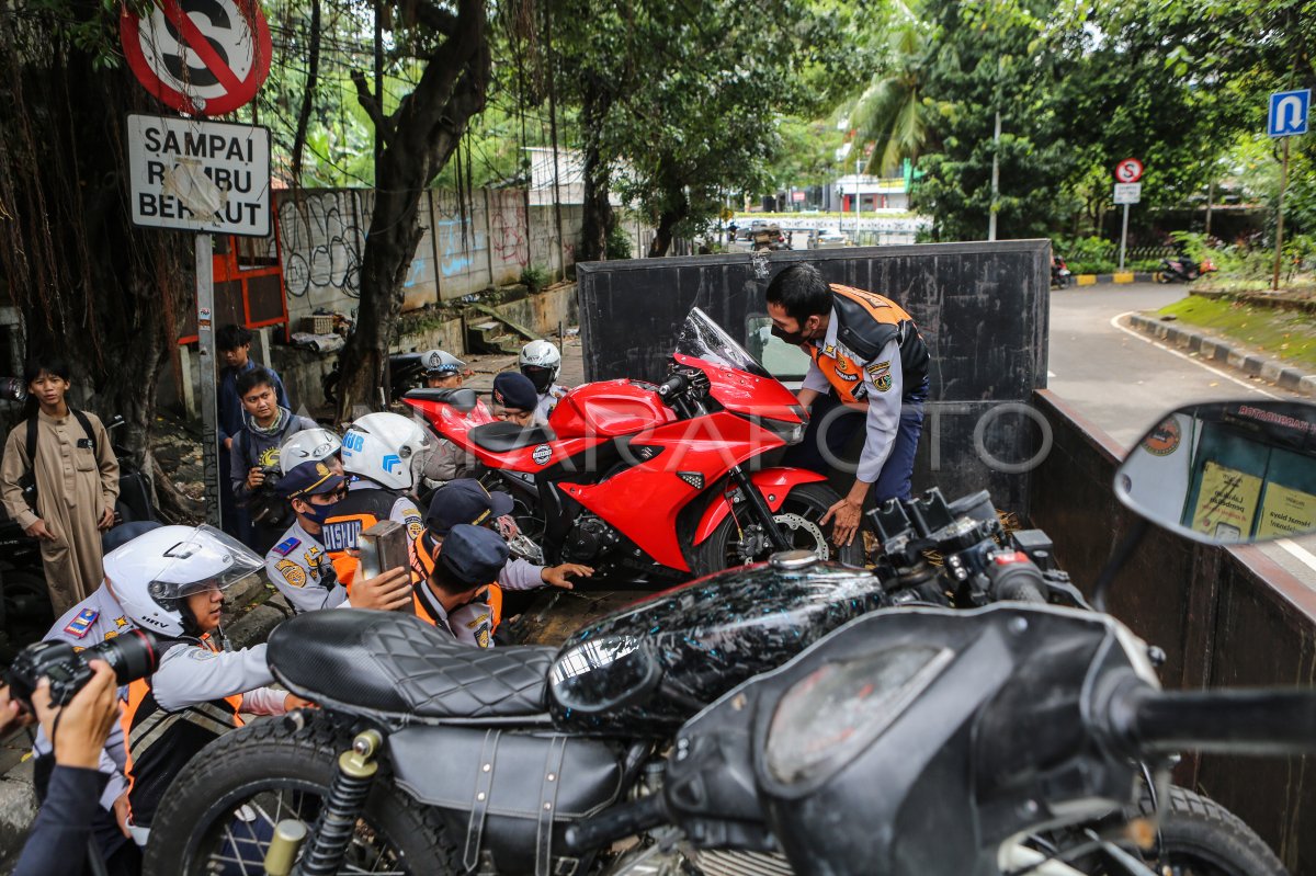Penertiban parkir liar di Jakarta