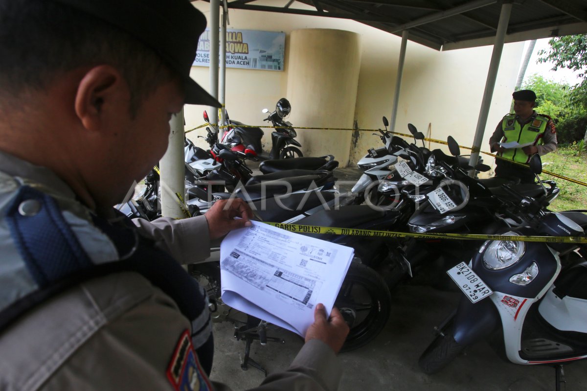 Layanan penitipan sepeda motor di Polsek
