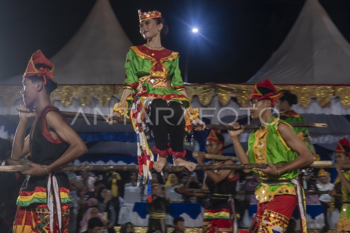 UT Cultural Carnival to-61 Sulteng Province