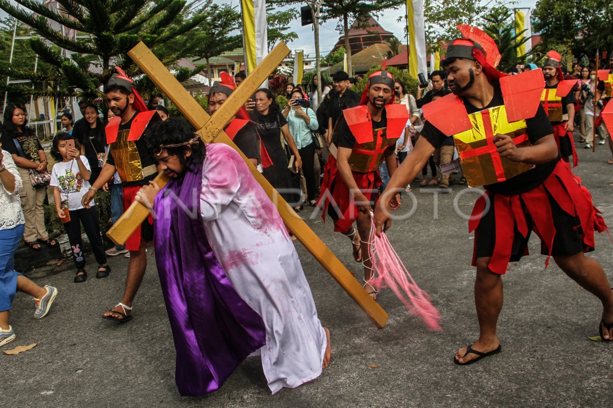 Cross Road Tablo Process in Palangka Raya