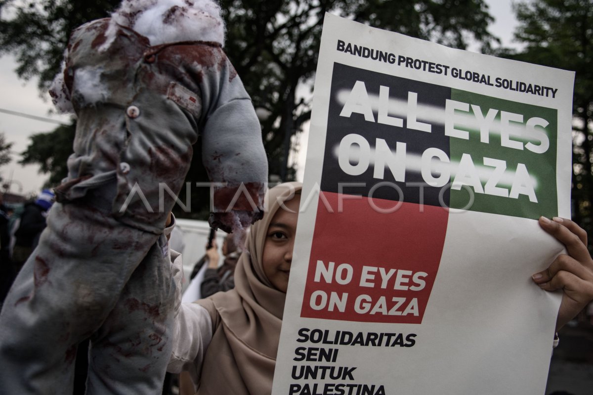 Aksi Asia Afrika Berkabung Pestipal