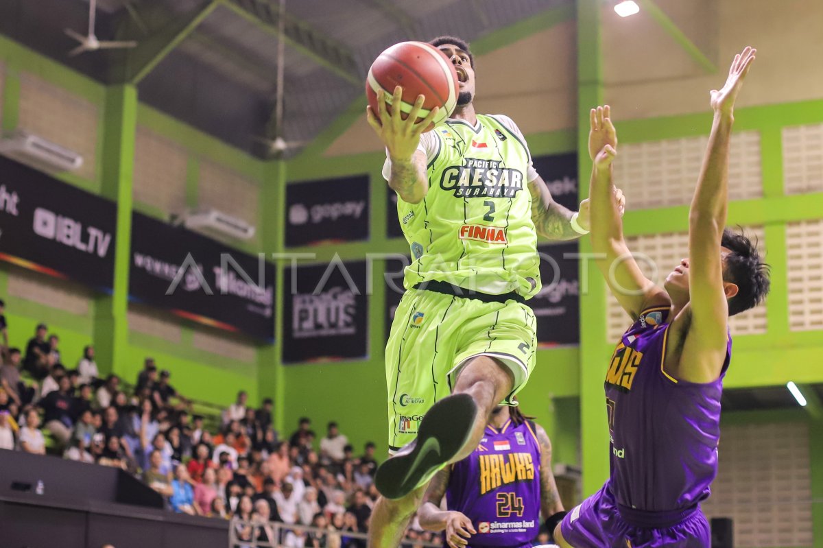 Pacific Caesar Surabaya menang atas Tangerang Hawks Basketball