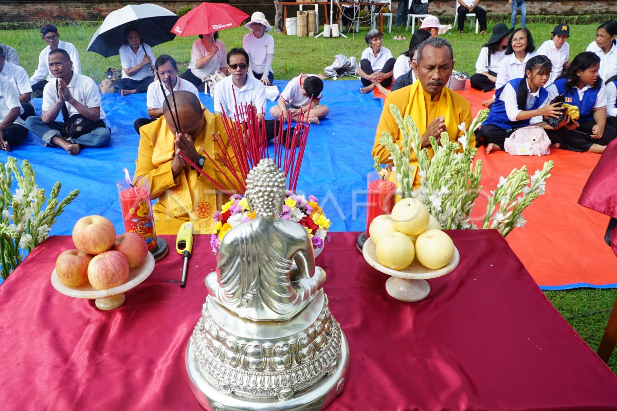 Ritual Atthami Pudja di Candi Sanggrahan Tulungagung