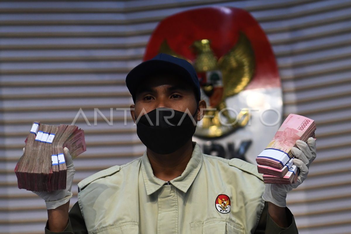 KPK tahan lima tersangka OTT korupsi pembangunan jalan di Sumut