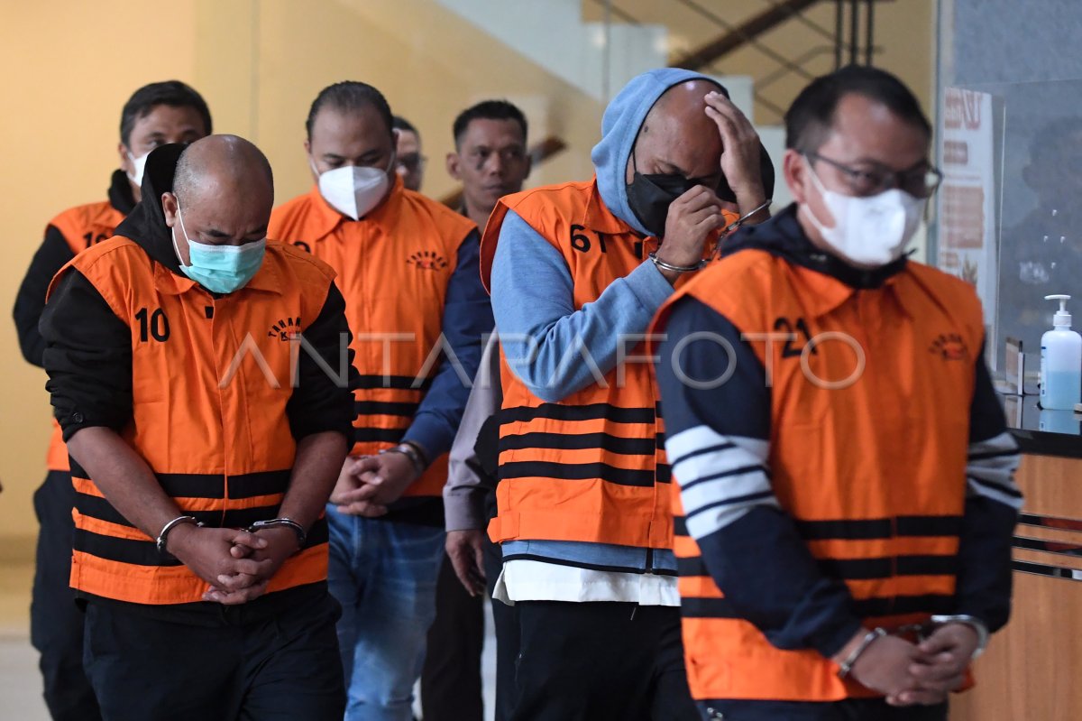 KPK tahan lima tersangka OTT korupsi pembangunan jalan di Sumut