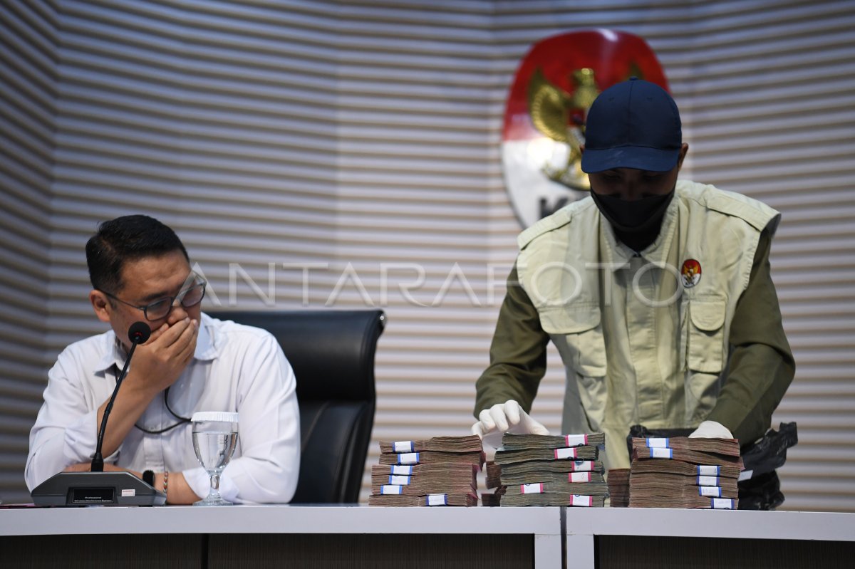 KPK tahan lima tersangka OTT korupsi pembangunan jalan di Sumut