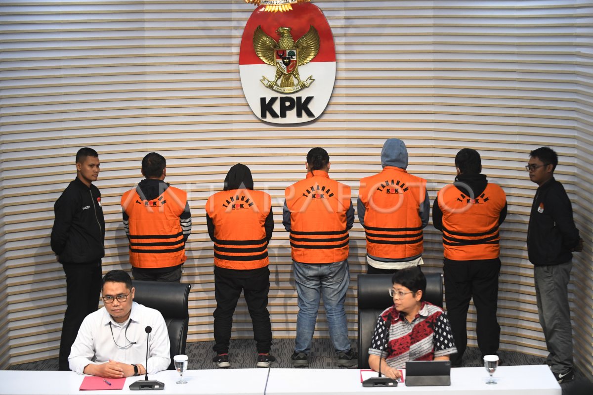 KPK tahan lima tersangka OTT korupsi pembangunan jalan di Sumut