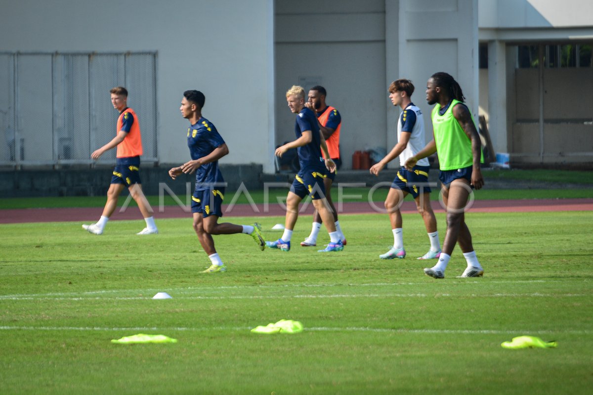 Oxford United training sessions