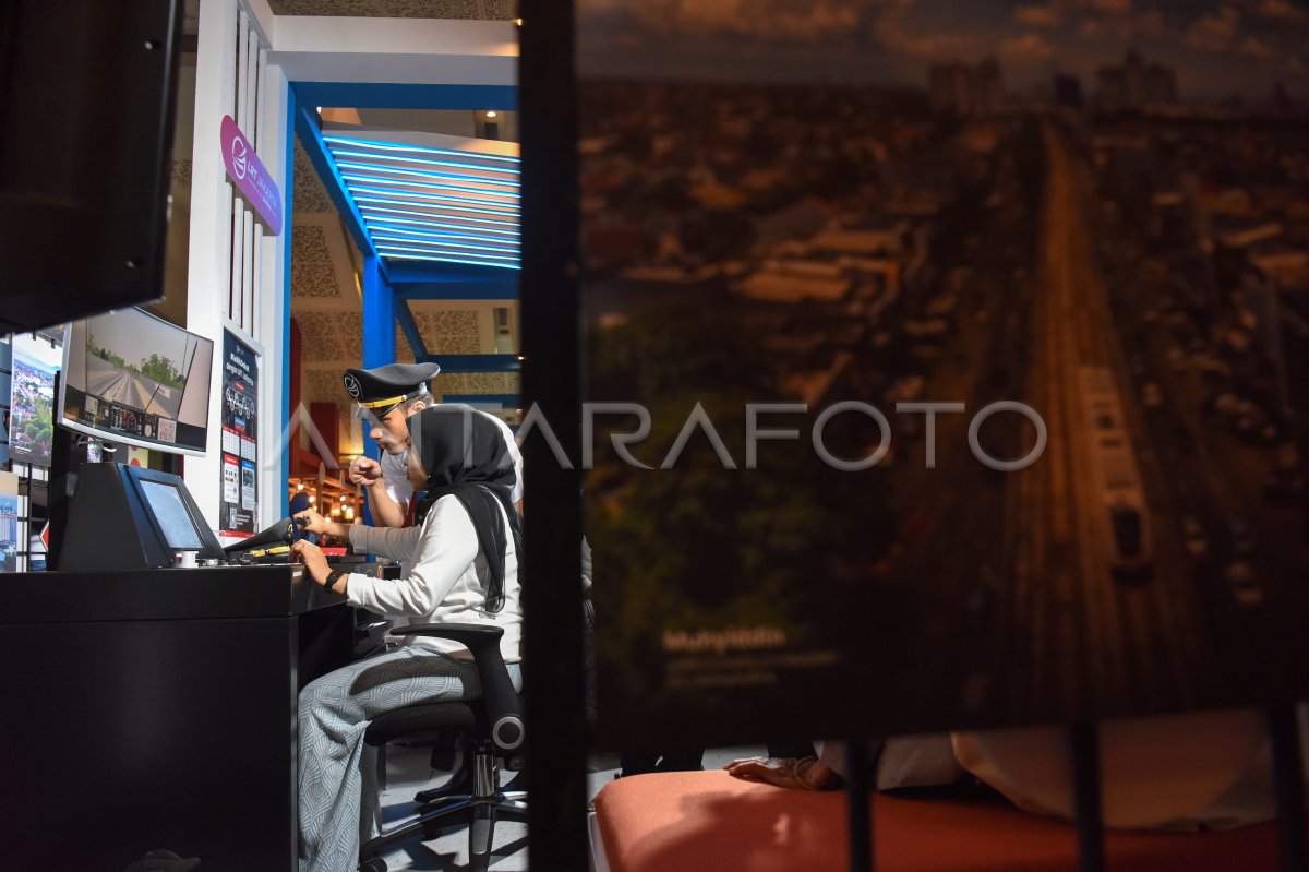 Akademi Masinis LRT Jakarta di Jakarta Fair