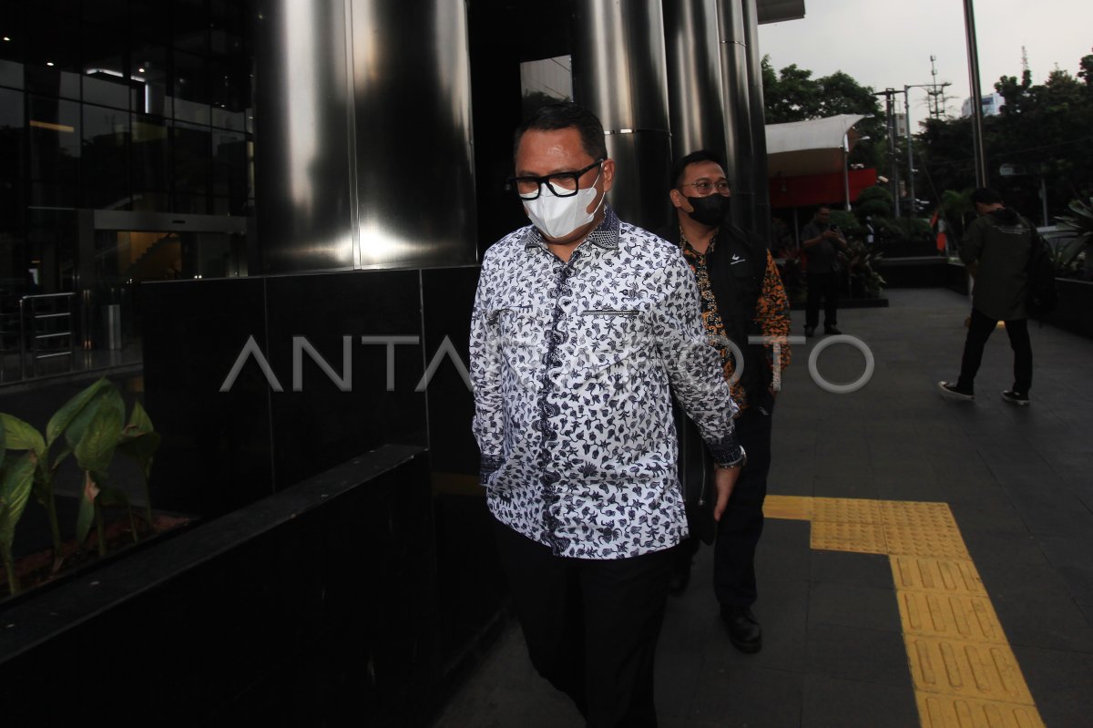 Pemeriksaan saksi Alexander Mikail di KPK