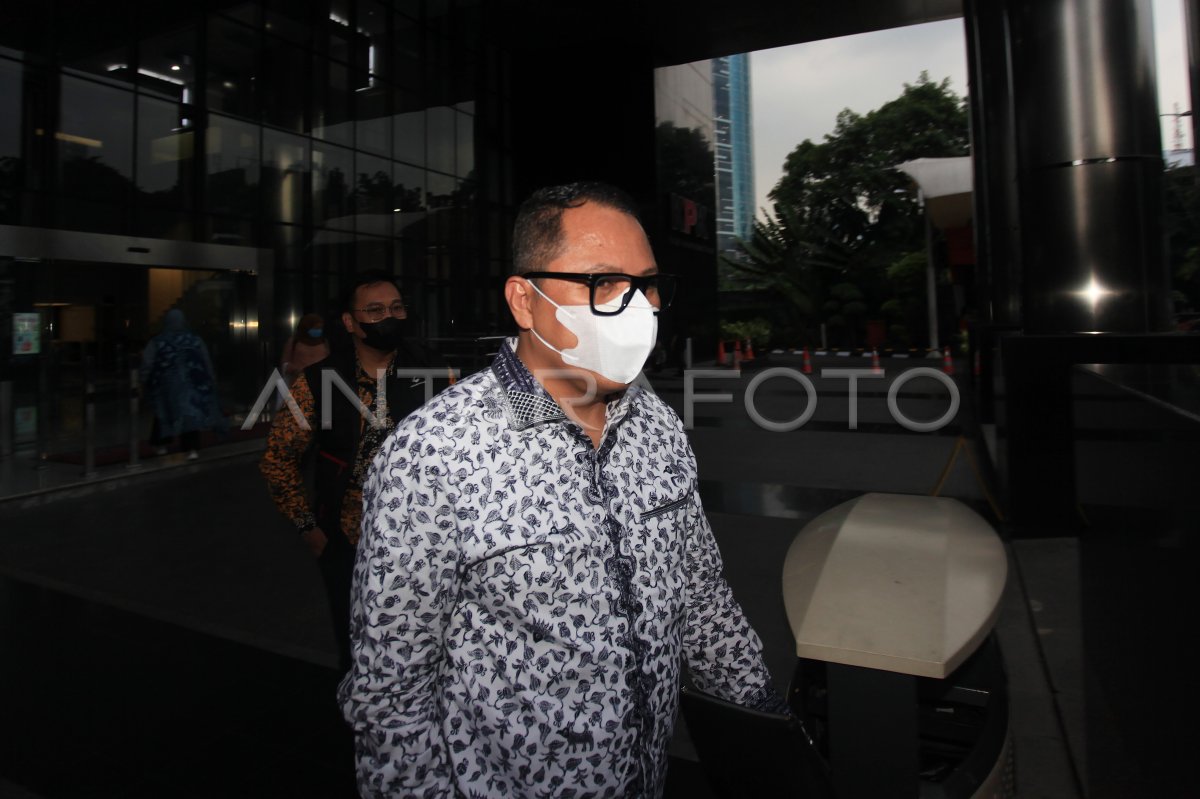 Pemeriksaan saksi Alexander Mikail di KPK