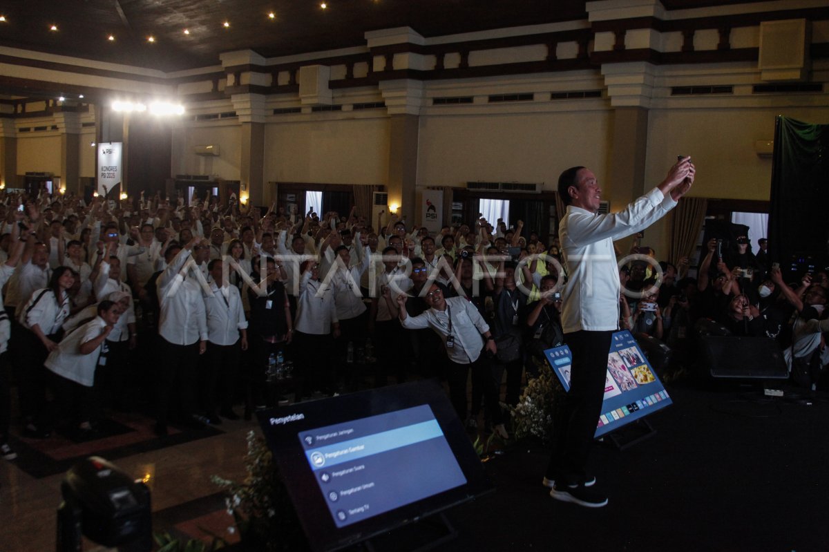 Joko Widodo hadiri Kongres PSI