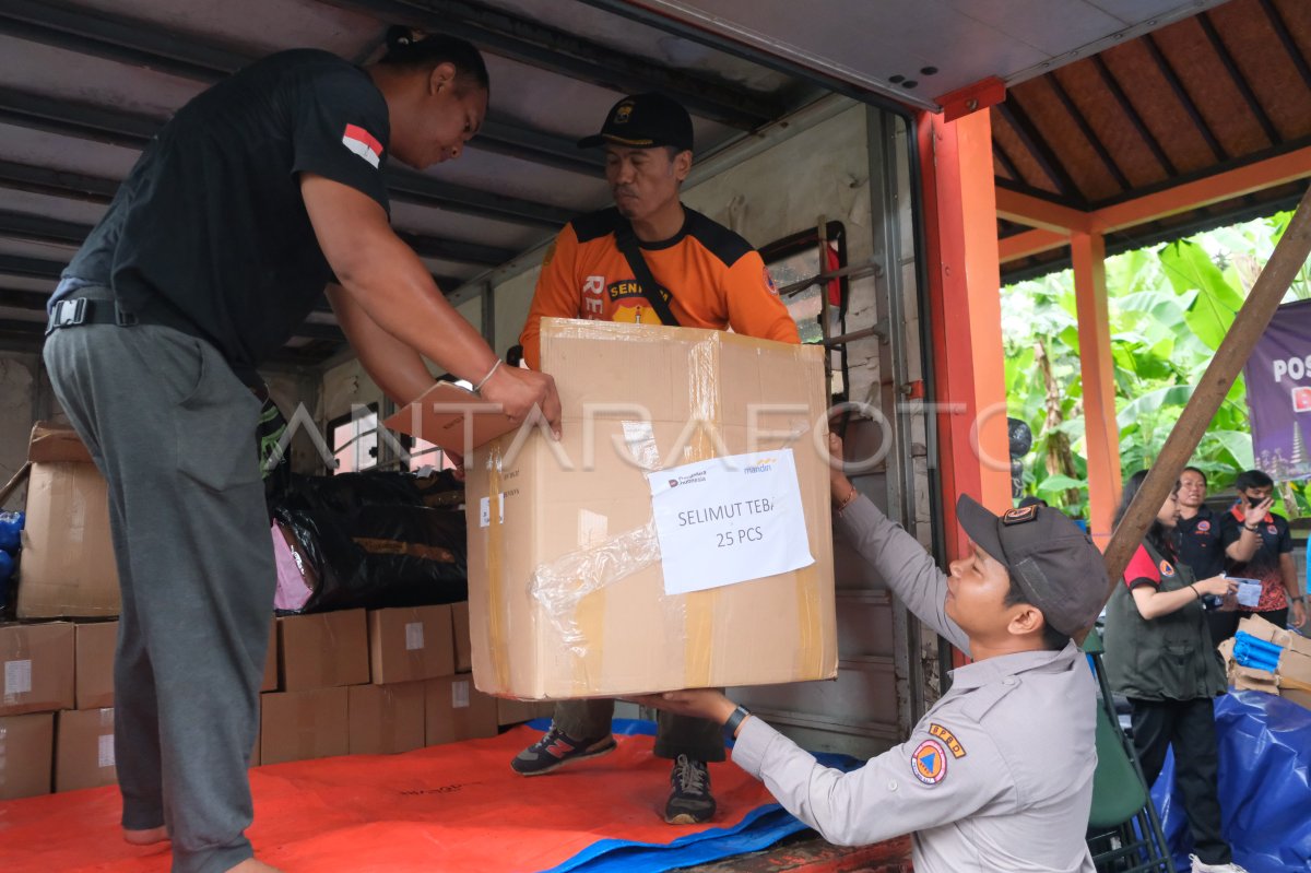 Posko logistik bencana banjir di Bali