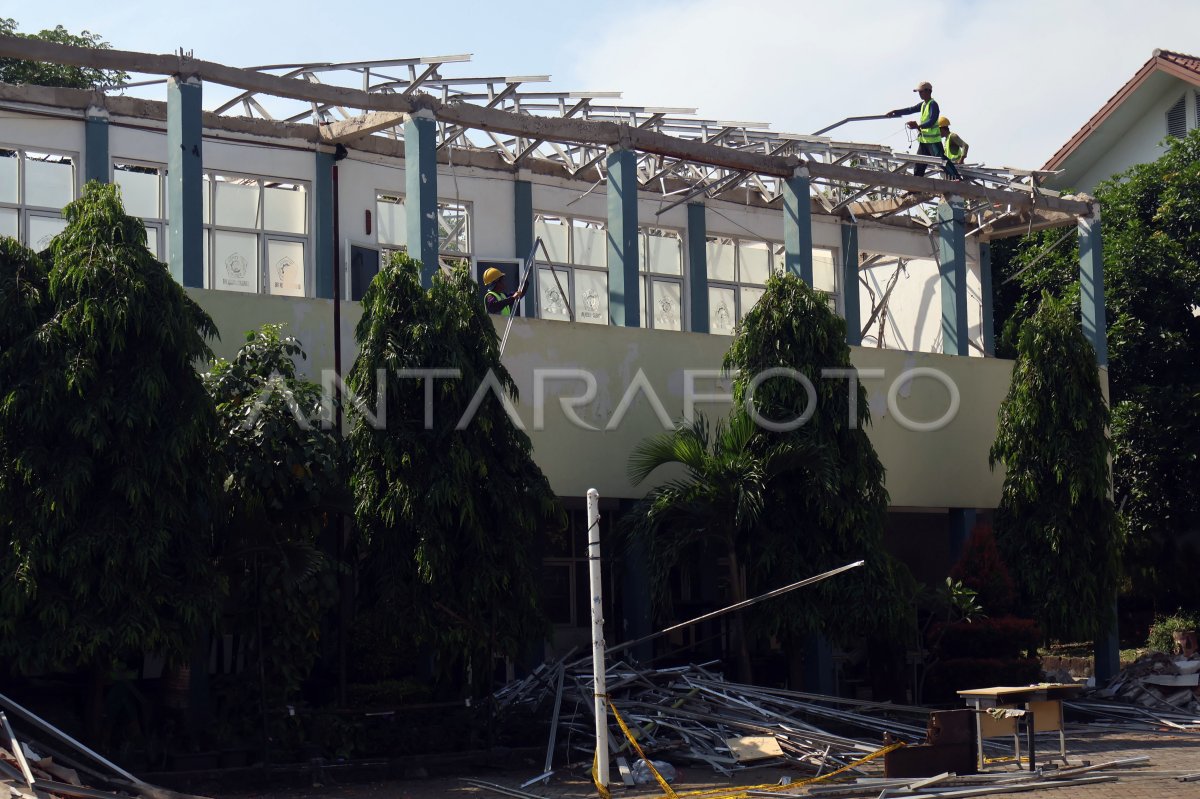 Realisasi dana revitalisasi satuan pendidikan